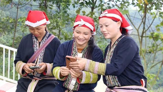 Niềm vui của phụ nữ Dao ở Xéo Tả 1