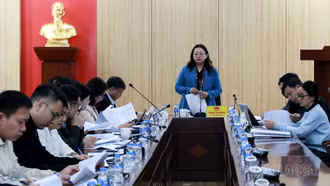 Phó Bí thư Tỉnh ủy, Chủ tịch Ủy ban MTTQ Việt Nam tỉnh Giàng Thị Dung kiểm tra công tác chuẩn bị bầu cử tại các xã Bát Xát, Bản Xèo