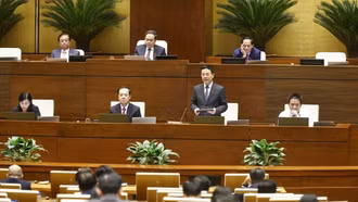 Ngày 28/11, Quốc hội tiếp tục thảo luận về các dự án luật