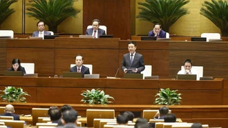 Ngày 28/11, Quốc hội tiếp tục thảo luận về các dự án luật