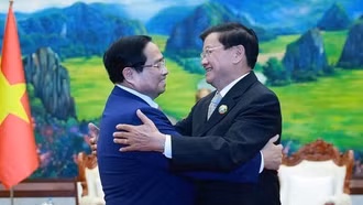 Thủ tướng: 'Gắn kết chiến lược' là nhu cầu khách quan, ưu tiên chiến lược trong phát triển quan hệ Việt - Lào