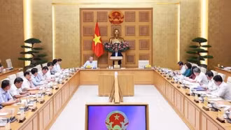 Thủ tướng chủ trì Hội nghị đánh giá việc sắp xếp tổ chức bộ máy và vận hành chính quyền địa phương 2 cấp