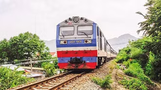 Đường sắt tiếp tục nhận vận chuyển miễn phí hàng cứu trợ