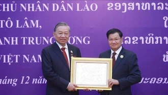 Trao Huân chương Vàng Quốc gia của nước Cộng hòa DCND Lào tặng Tổng Bí thư Tô Lâm