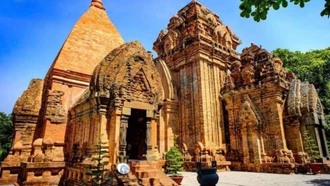 Tháp bà Ponagar là di tích quốc gia đặc biệt