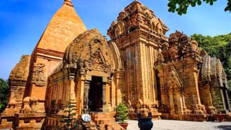 Tháp bà Ponagar là di tích quốc gia đặc biệt