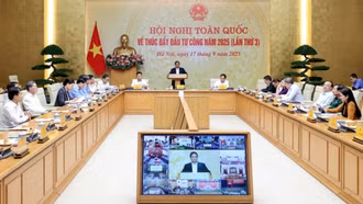 Thủ tướng: Không để có tiền mà không tiêu được, giải ngân là tiêu chí đánh giá cán bộ