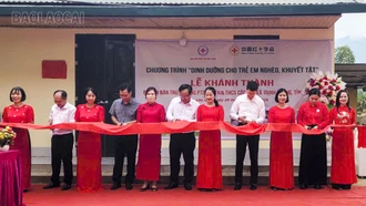 Khánh thành bếp ăn bán trú cho học sinh xã Trịnh Tường