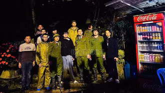 Công an phường Sa Pa tìm thấy khách du lịch Nhật Bản bị lạc trên núi Hàm Rồng