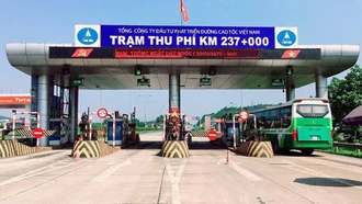 Đề nghị miễn phí đường bộ cho các phương tiện vận chuyển hàng cứu trợ