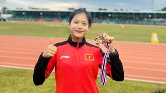 Hoàng Thị Ngọc Anh giành HCV đầu tiên cho điền kinh Việt Nam tại giải trẻ Đông Nam Á