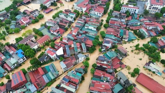 Bão số 10 và mưa lũ khiến 122 người thương vong, 137.140 nhà bị ngập, hư hỏng