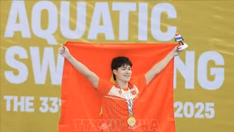 SEA Games 33: Hưng Nguyên giành HCV đầu tiên cho ĐT bơi Việt Nam