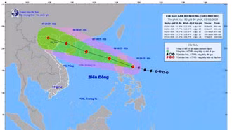 Bão Matmo giật cấp 13 đang hướng vào Biển Đông