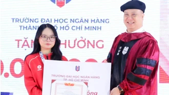 Nữ sinh lập kỳ tích môn Liên Quân Mobile được thưởng nóng 132 triệu đồng