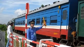 Tăng cường bảo đảm trật tự, an toàn giao thông đường sắt trong tình hình mới