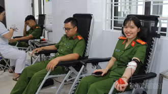 11 cán bộ, chiến sỹ công an hiến máu cho Bệnh viện Đa khoa số 2 tỉnh Lào Cai