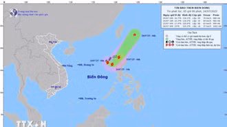 Bão số 4 đang di chuyển theo hướng Nam Đông Nam, sức gió mạnh giật cấp 11