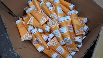 Triệt phá đường dây sản xuất, buôn bán hàng ngàn mỹ phẩm giả