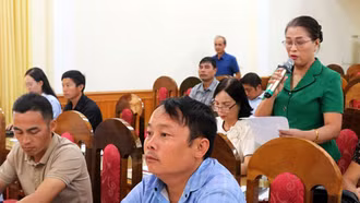 Hội nghị giao ban giữa Thường trực Đảng ủy xã với bí thư chi bộ, trưởng thôn trên địa bàn 