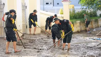 Khẩn cấp hỗ trợ các địa phương miền Trung khắc phục hậu quả mưa lũ