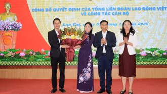 Tổng Liên đoàn Lao động Việt Nam công nhận chức danh Chủ tịch Liên đoàn Lao động tỉnh Lào Cai