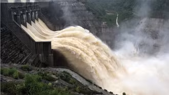 Lào Cai chỉ đạo tập trung phòng, chống, ứng phó với bão số 11 