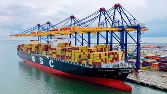 Việt Nam lọt top 15 quốc gia có quy mô thương mại lớn nhất thế giới