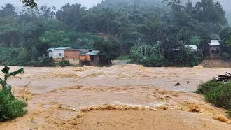 Lào Cai chủ động ứng phó với mưa lớn, lũ, ngập lụt, lũ quét, sạt lở đất