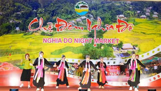 Sôi động chợ đêm Nghĩa Đô