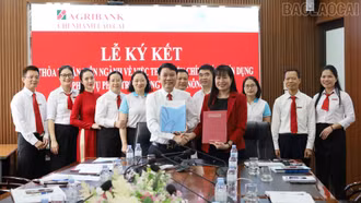 Hội Liên hiệp Phụ nữ tỉnh và Agribank Chi nhánh Lào Cai ký thỏa thuận phối hợp triển khai tín dụng nông nghiệp, nông thôn