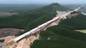 Sẽ hoàn thành 208 km tuyến chính cao tốc dịp 19/8