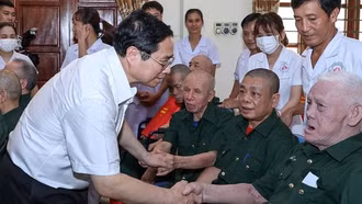 Tiếp tục chăm lo tốt đời sống người có công với cách mạng