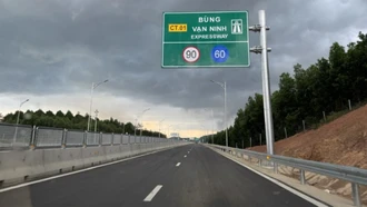 Vướng mặt bằng, nhiều trạm dừng nghỉ cao tốc Bắc - Nam tiếp tục chậm tiến độ