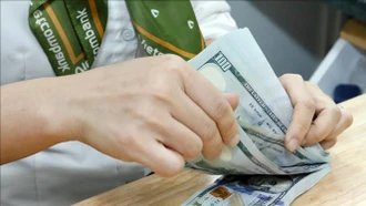 Quy định mới về chuyển tiền giá trị lớn từ ngày 1/11