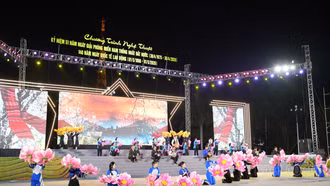 Ấn tượng chương trình nghệ thuật “Lào Cai - Bản hùng ca khát vọng vươn xa”