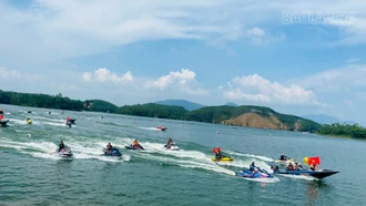 Câu lạc bộ Thể thao nước hồ Thác Bà kỷ niệm 2 năm thành lập