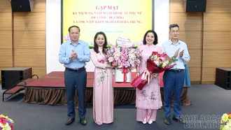 Câu lạc bộ Nhà báo nữ tỉnh Lào Cai gặp mặt Ngày Quốc tế phụ nữ 08/3