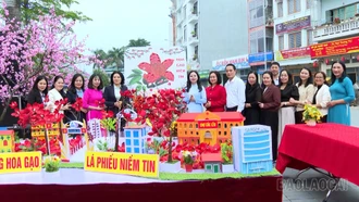 Trường Tiểu học Kim Đồng tổ chức hoạt động ngoại khóa “Tháng Ba biên giới - Dòng sông hoa gạo”