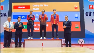 Đoàn Cử tạ Lào Cai lập 3 kỷ lục quốc gia tại Giải Vô địch Cử tạ quốc gia 2025