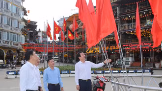 Kiểm tra công tác tuyên truyền, khánh tiết phục vụ đại hội tại Sa Pa