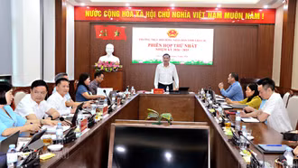 Đổi mới mạnh mẽ tư duy xây dựng và hoàn thiện thể chế thuộc thẩm quyền của HĐND tỉnh