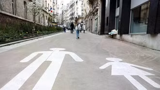 Pháp: Người dân Paris bỏ phiếu để thiết lập thêm 550 phố đi bộ