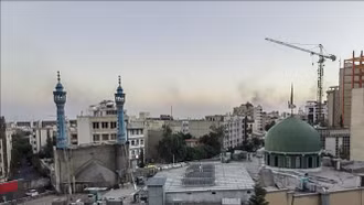 Nhiều nước rút nhân viên ngoại giao khỏi Iran