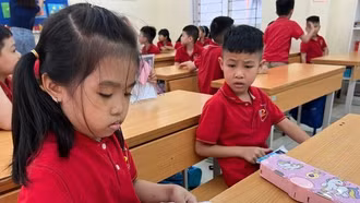 Chấm dứt dạy thêm, học thêm trở thành mệnh lệnh: Phụ huynh vẫn tranh cãi gay gắt