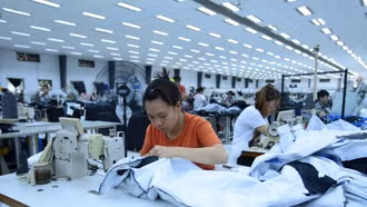 Bình tĩnh ứng phó với chính sách thuế của Mỹ