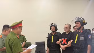 Triệt phá đường dây sử dụng mạng máy tính, mạng viễn thông chiếm đoạt tài sản