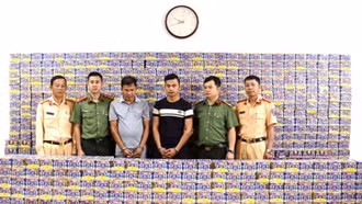 Phá đường dây buôn pháo nổ xuyên quốc gia, bắt 2 đối tượng, thu giữ 1,5 tấn pháo