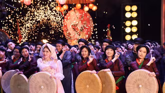 Nghệ sĩ làm mới nghệ thuật truyền thống