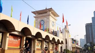 Du lịch nghỉ dưỡng kết hợp trải nghiệm văn hóa - lịch sử "hút khách" dịp 30/4 - 1/5